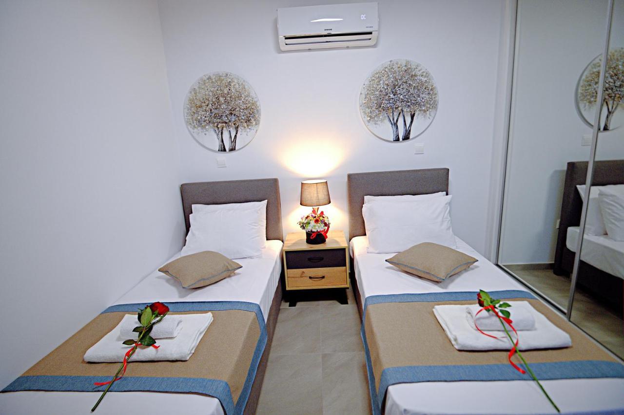 Golden Tree Apartment Паралимни Экстерьер фото