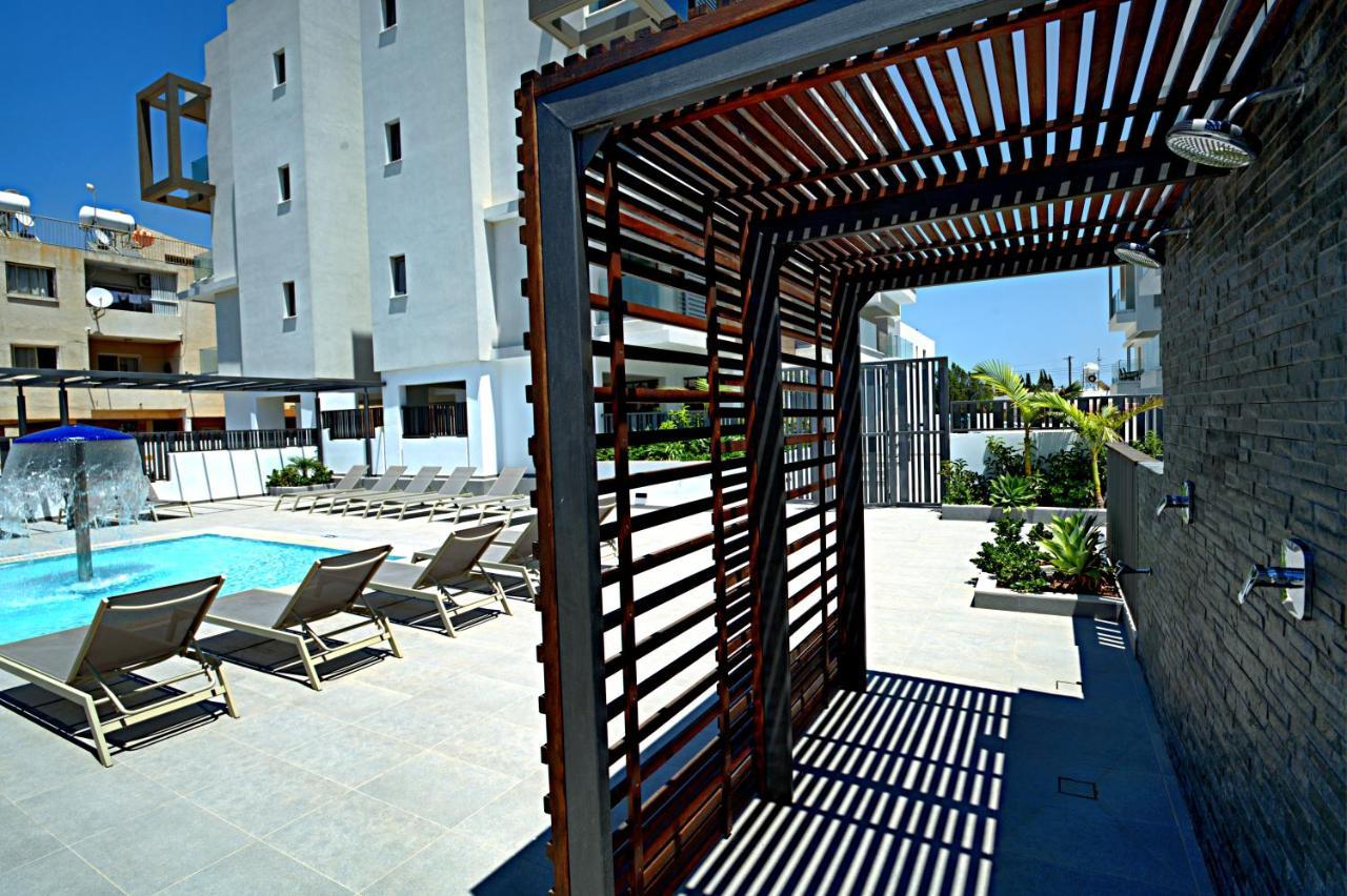 Golden Tree Apartment Паралимни Экстерьер фото